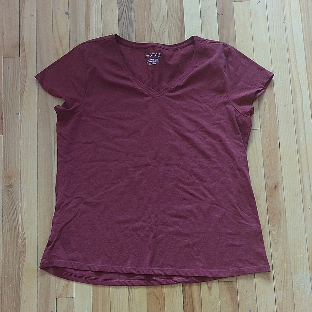 🆕🛍️5$ ADD ON🛍️MyStyle women's V neck fitted t-shirt